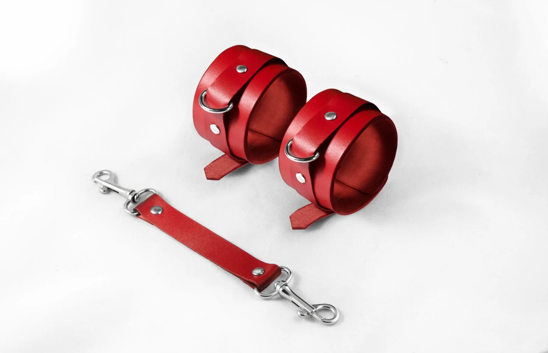 feral-feelings-hand-restraints-natural-leather-red-default feral-feelings-hand-restraints-natural-leather-red-default